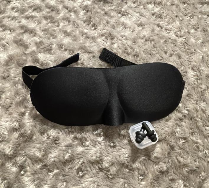 CNPS_Ear Plugs and Eye Mask-3