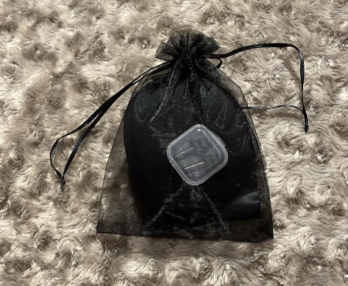 CNPS_Ear Plugs and Eye Mask