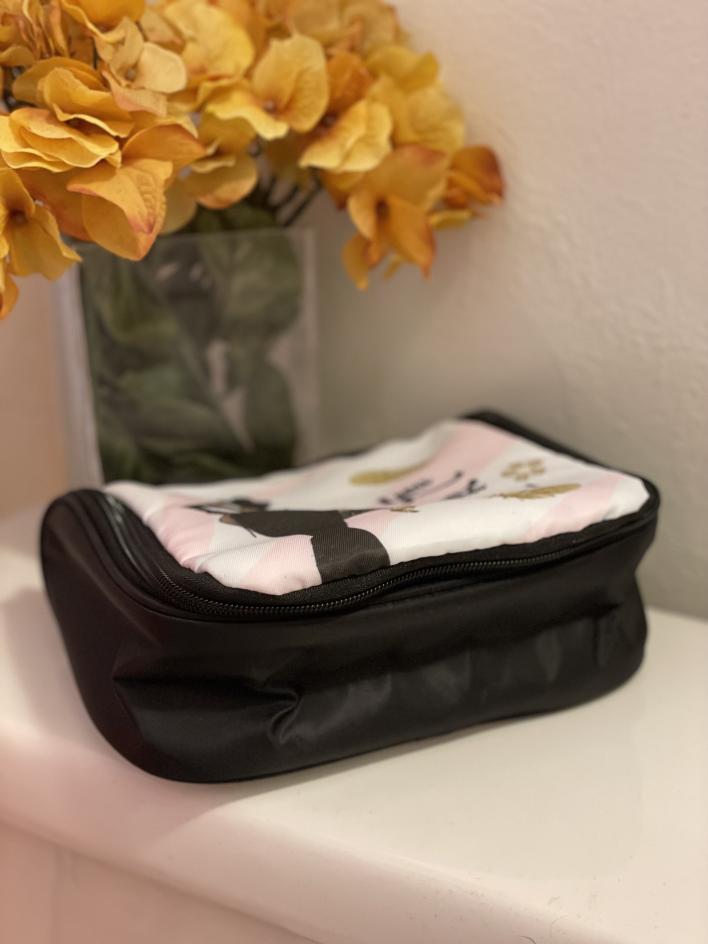 COR206_ (3) You Betta Wurrk! Cosmetic Organizer