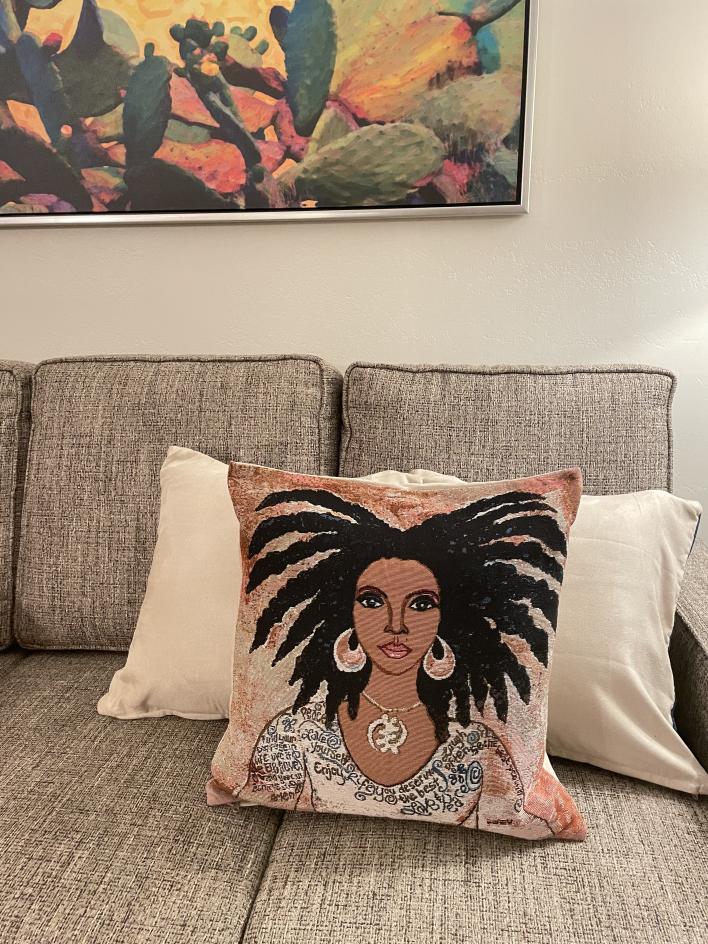 Cushion Covers (58) Nubian Queen Cushion Cover