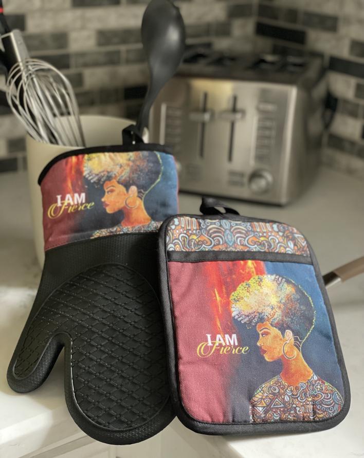 OPS226_ (3) I Am Fierce Oven Mitt Potholder Set